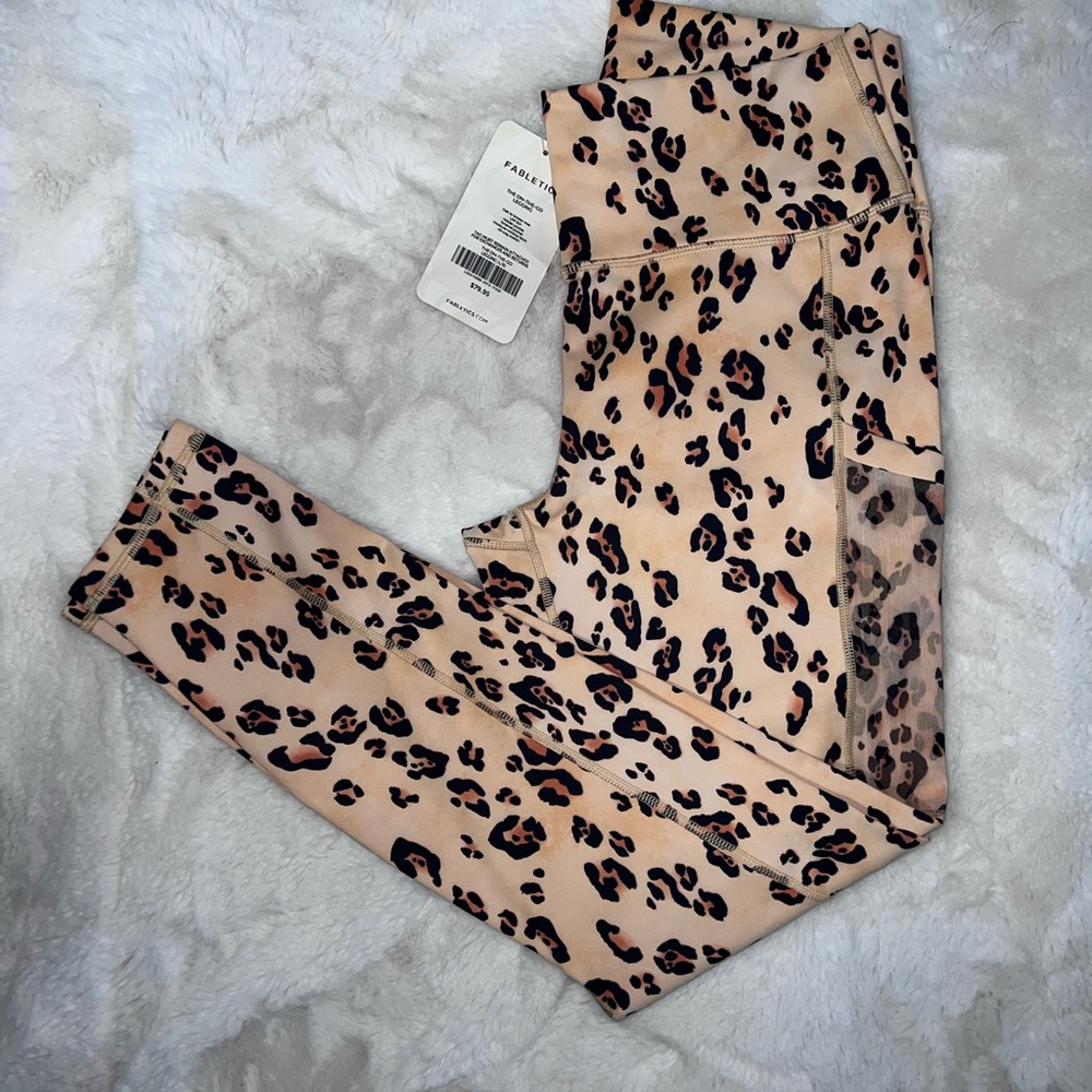 Fabletics leopard leggings with pockets